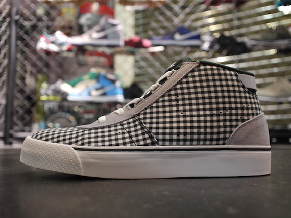 Nike Wmns Hachi Gingham Black