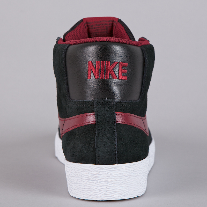 Nike Sb Blazer Black Team Red  5448