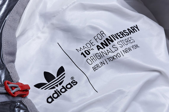 Adidas 10th Anni Berlin Det 15