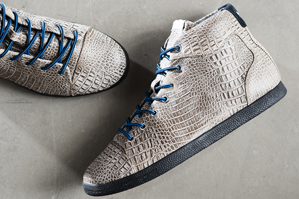 Adidas Originals Azzi Mid Croc 3