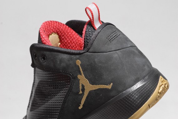 Air Jordan 2011 Q Flight 'Year of the Rabbit' - Detailed Images