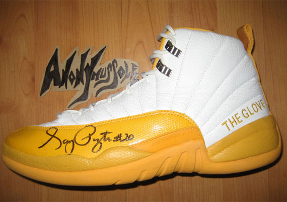 Air Jordan Xii Payton Home Game Worn Autographed Pe 04