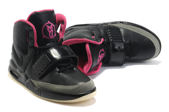 Air Yeezy 2 Fakes 06