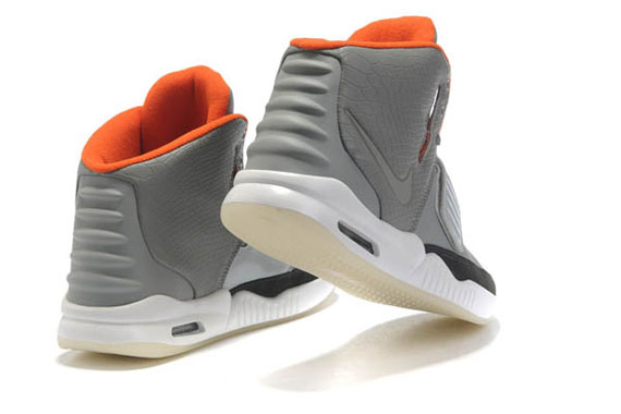 Air Yeezy 2 Fakes 07