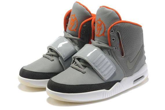 Air Yeezy 2 Fakes 08