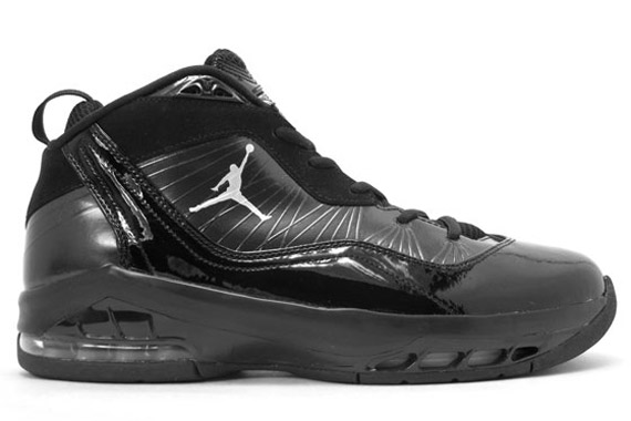 Jordan Melo M8 Black Silver Charcoal 2