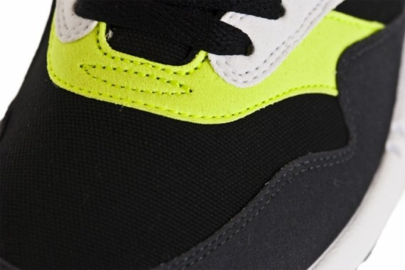 Nike Air Max 1 - Black - Anthracite - Volt - White