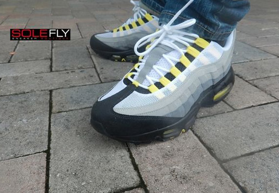 Nike Air Max 95 Grey Varsity Maize New Images 2