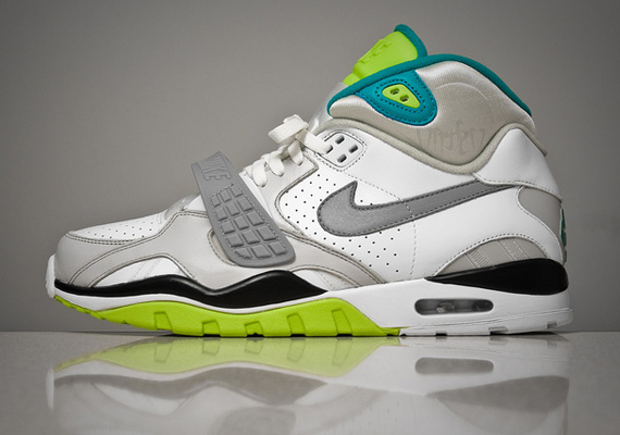 Nike Air Trainer Sc Ii Og Colorways Release Reminder 01