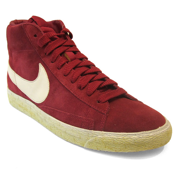 Nike Blazer Mid Vntg Red White End Preorder 02