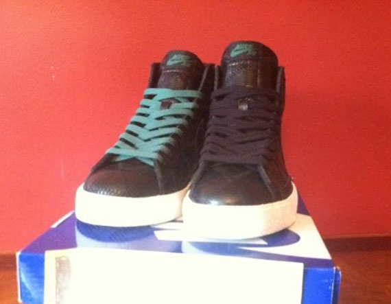 Nike Blazer Sample Trash Talk 03