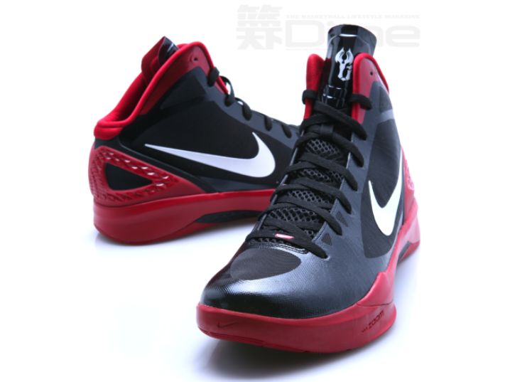 Nike Hyperdunk 2011 Yi Pe 02