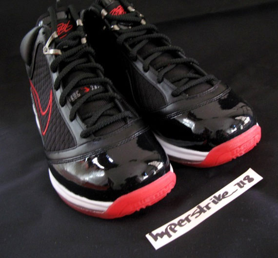 Nike Lebron Vii Heroes Bred E 09