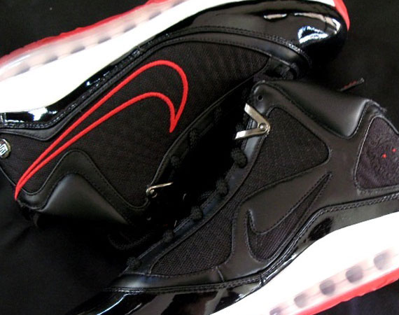 Nike Lebron Vii Heroes Bred E 10