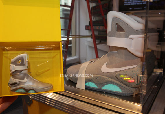 Nike Mag 2011 21 Mercer 10