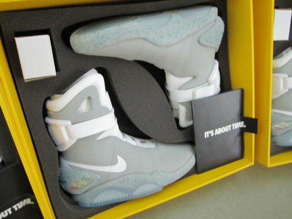 Nike Mag 2011 Arkamix 11