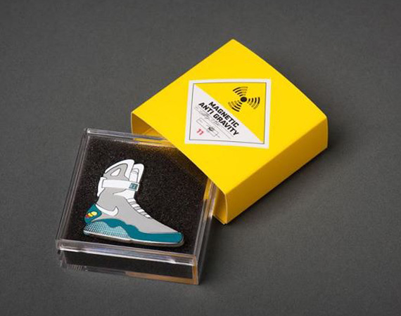 Nike Mag 2011 Ceramic Toy Lapel 03