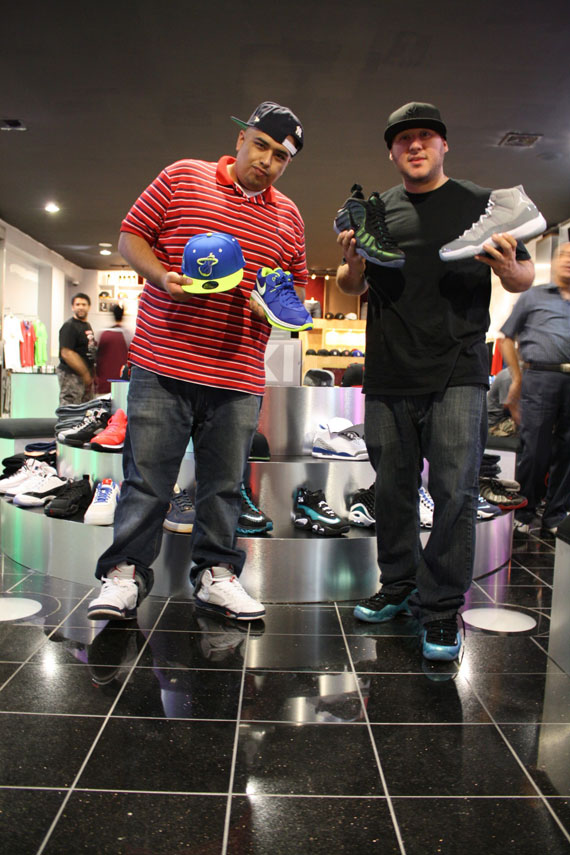 Nike Pine Foamposite Moes Release Recap 08