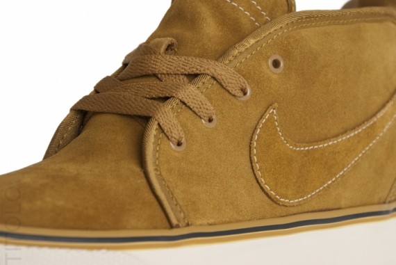 Nike Toki Mid - Golden Hops