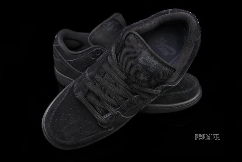 10 31 11dunkblackinsole