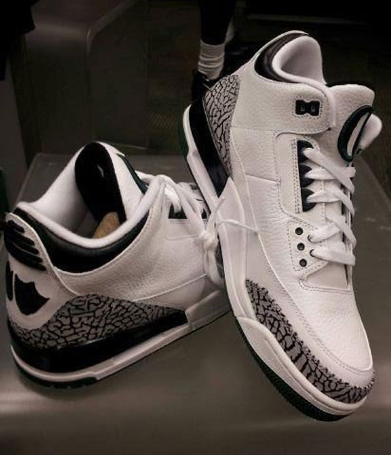 Air Jordan Iii Oregon Ducks White New Images 01