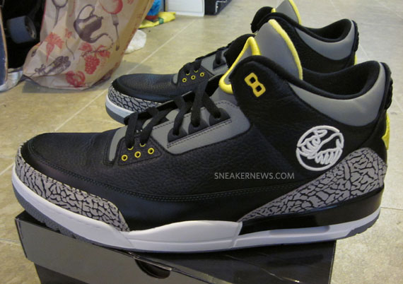 Air Jordan Iii Oregon Pit Crew Matt Knight Madness Raffle 3