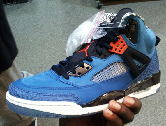 Air Jordan Spizike Knicks Blue Orange New Images 1