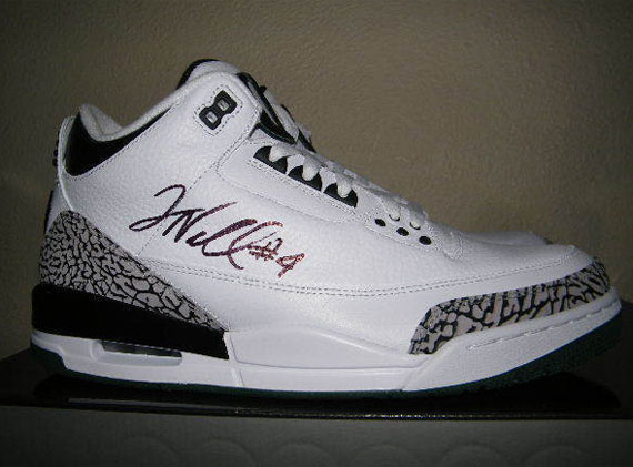 Air Jordan III ‘Oregon Ducks’ – White | Available on eBay