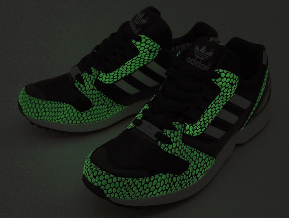 atmos x adidas Originals ZX 8000 'G-SNK II'