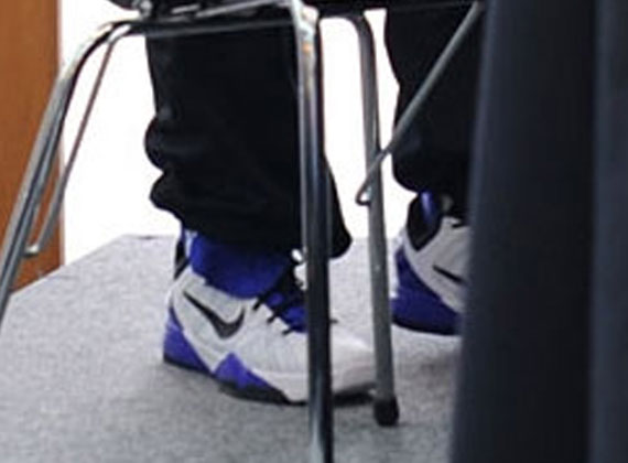 Kobe Bryant Visits Nike Campus In Zoom Kobe Vii 3