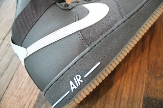 Nike Air Force 1 High – Midnight Fog – Gum