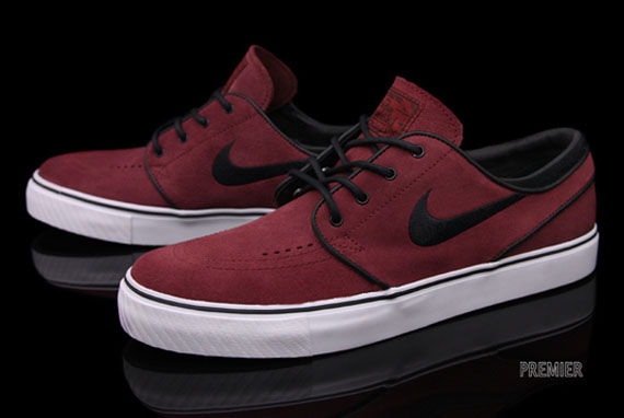 Nike Janoski Team Red Blk Av 03