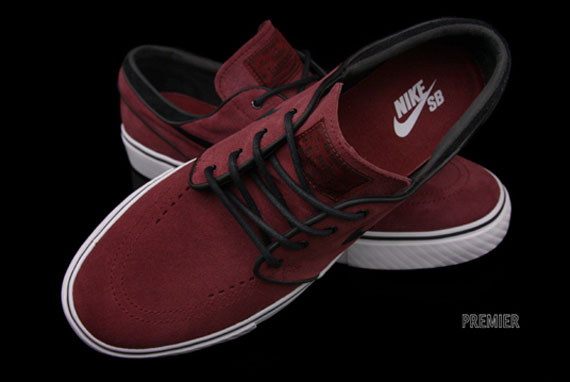 Nike Janoski Team Red Blk Av 05