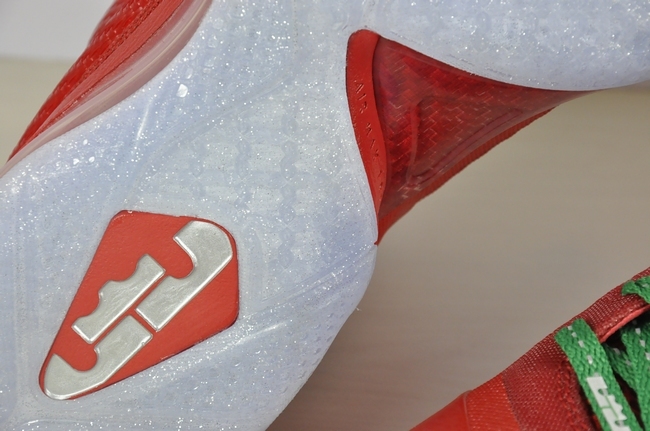 Nike Lebron 9 Christmas 04