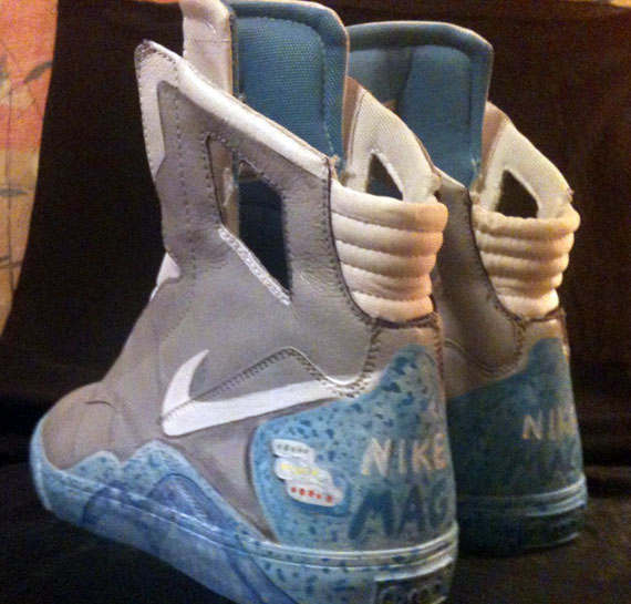 Nike Mag 2011 Customs Radii 01