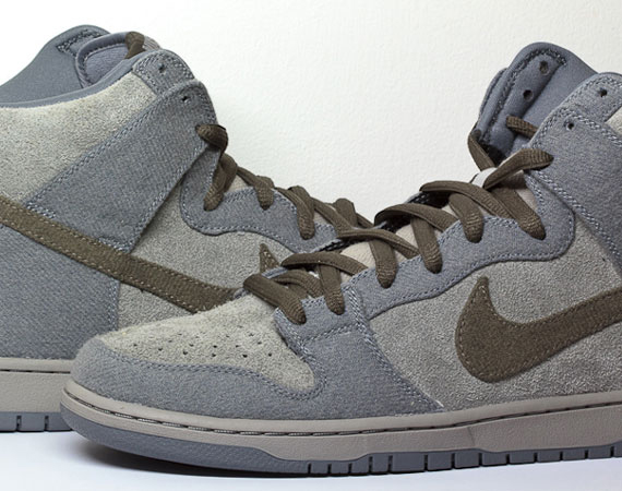 Nike Sb Dunk Tauntaun Bar 01