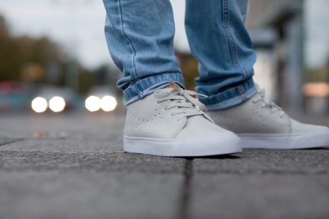 Nike Toki Mid Size Exclusives 1