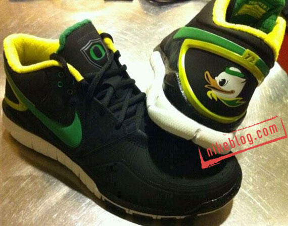 Nike Trainer 1.3 Free Oregon Ducks 04