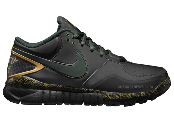 Nike Trainer 1.3 Mid Shield Michigan State 01