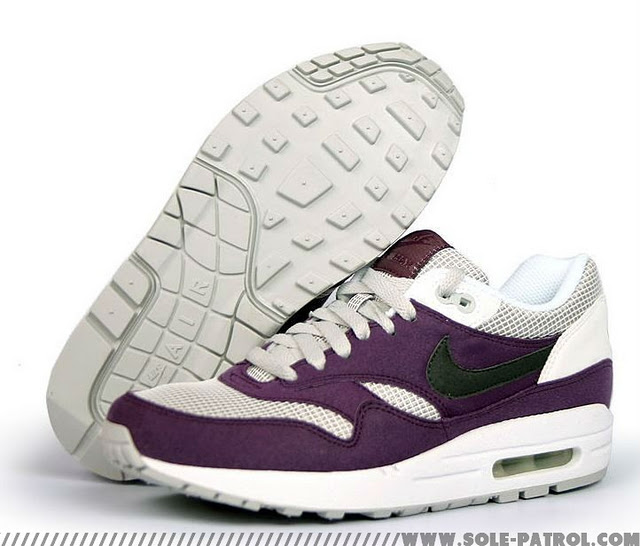 Nike Wmns Air Max 1 Purple White Black 4
