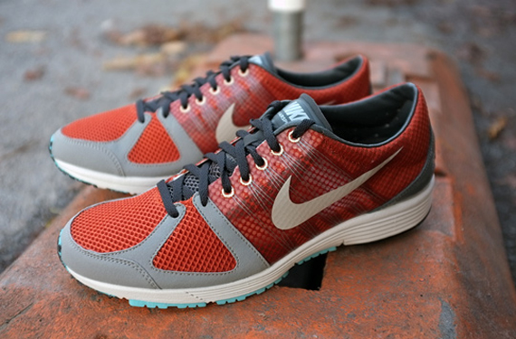 Undercover Nike Zoom Structure 15 Gyakusou 10