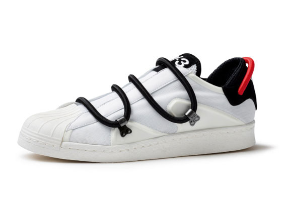 Y3 Sneak Black White Red 01