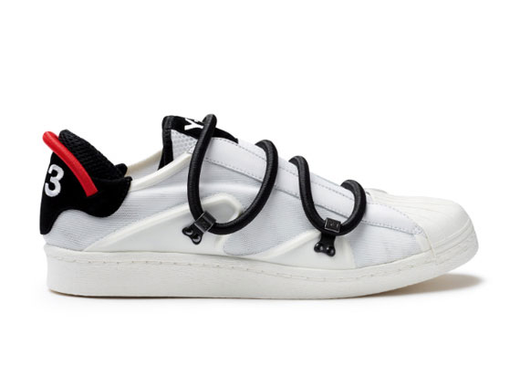 Y3 Sneak Black White Red 02