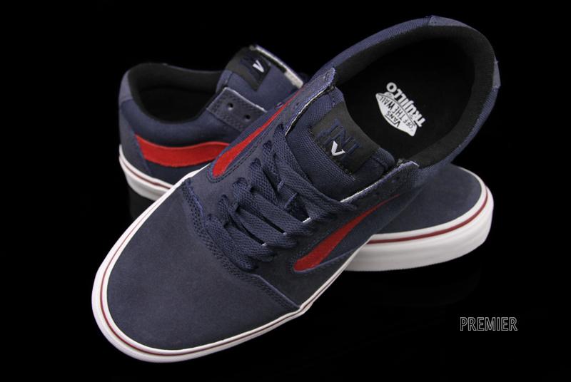 11 3 11tntblueinsole