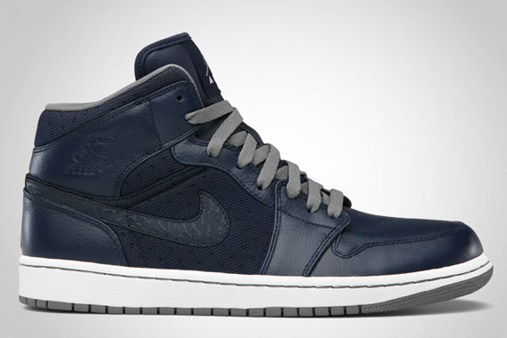 Air Jordan 1 Phat Obsidian Cool Grey White 3