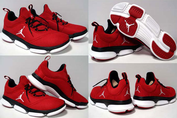 Jordan Rcvr Varsity Red Black White 2