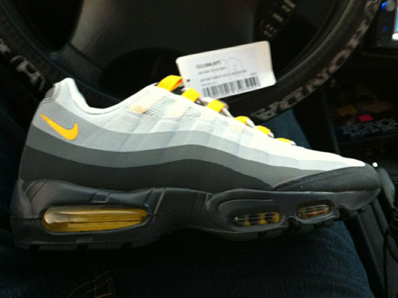 Nike Air Max 95 No Sew Varsity Maize 2