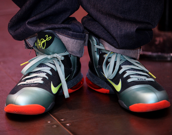 Nike Doernbecher Freestyle 2011 Midnight Release Recap 24