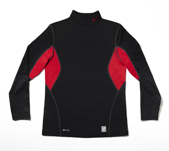 Nike Hyperwarm Shield Mock 5