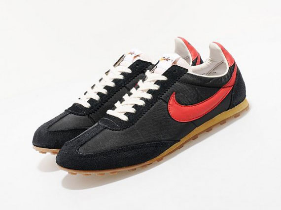 Nike Oregon Waffle Vintage Black Red 2